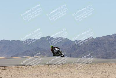 media/Apr-20-2025-CVMA (Sun) [[39090e8767]]/Race 9-Formula LW Twins Shootout/